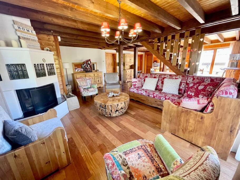 Chalet Kelly, Centre Ville / Jacuzzi / Sauna ジェラールメ エクステリア 写真